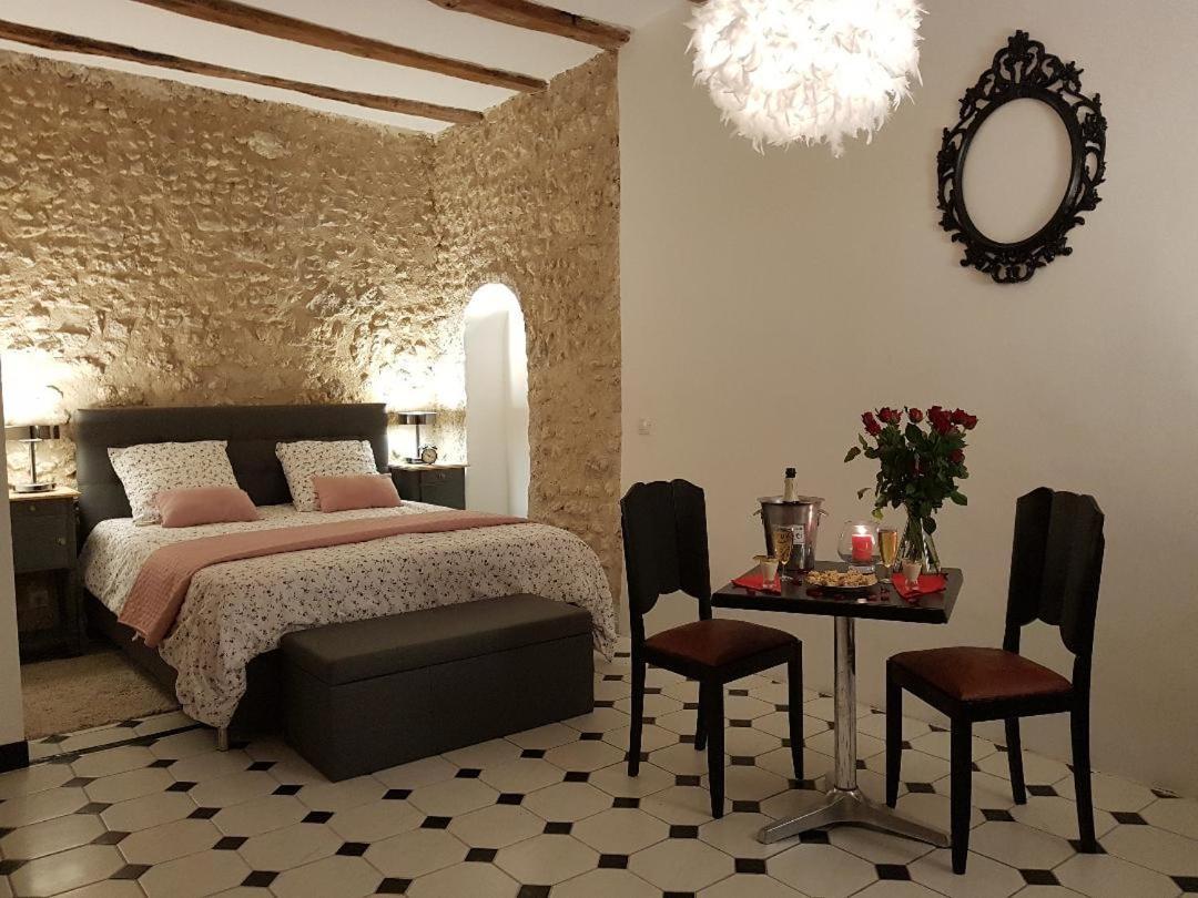 Bed and Breakfast Le Grand Coudreau Nazelles-Negron Exteriér fotografie